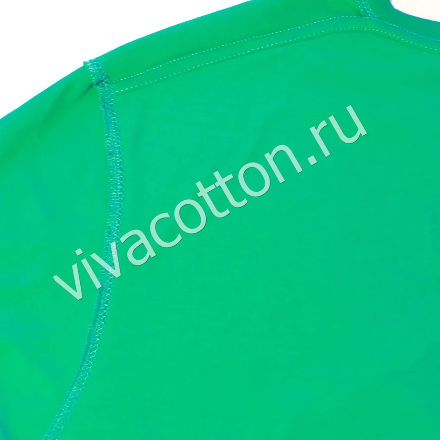 Футболка большая зеленого цвета